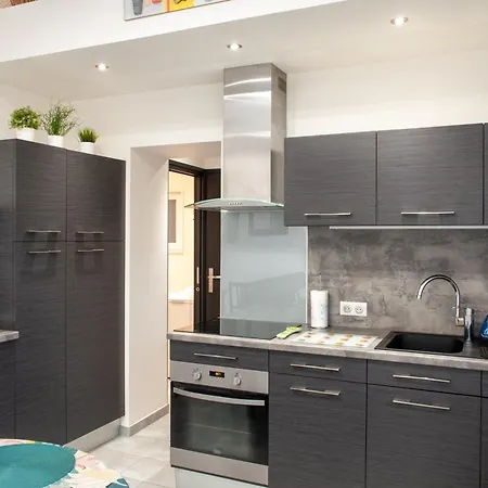 Holiday home La Diligence - Jardin Parking Prive